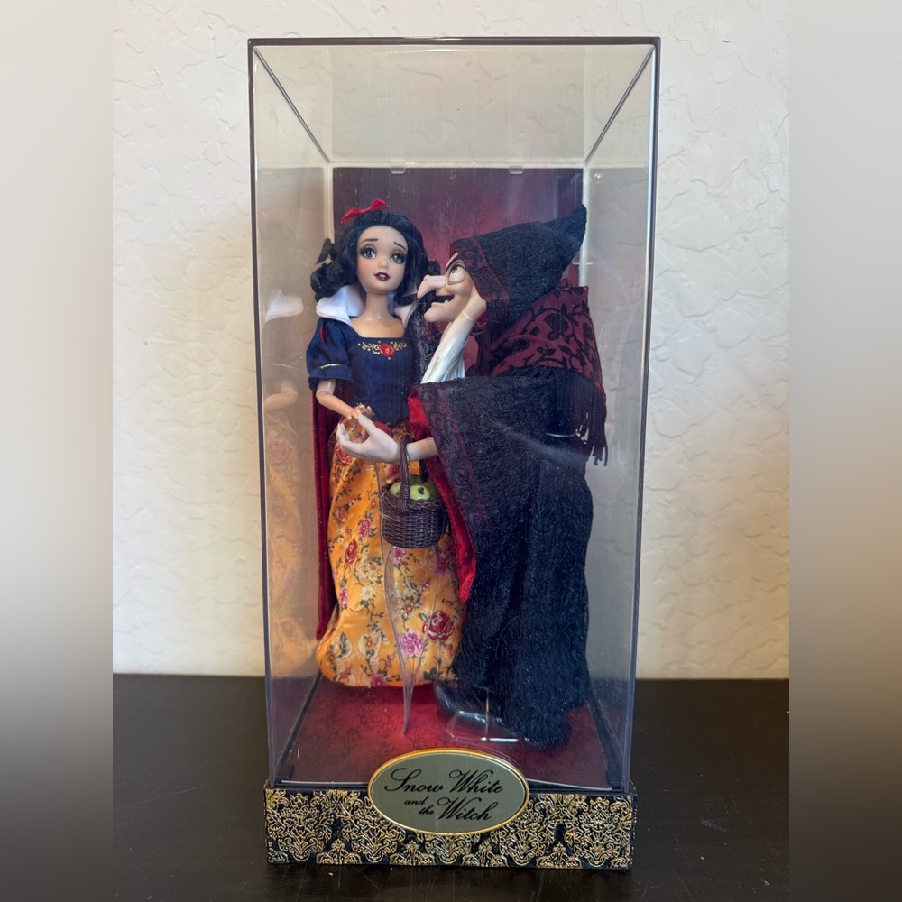 Disney Designer Collections Fairytale Snow White and Witch doll set